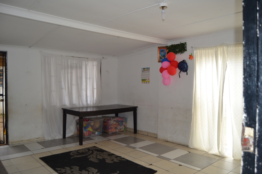 2 Bedroom Property for Sale in Gustrouw Western Cape